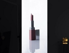How-to-Photograph-Cosmetic-Products-Clinique-Lipstick