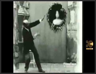 خلاصه داستان : یک شعبده باز یک تاج گل ارائه می دهد که به نوبه خود به چیزهای دیگری تبدیل می شود. احضار ارواح (به فرانسوی: Évocation spirite) فیلمی کوتاه و بی صدا از ژرژ ملیس در سال 1899 است.